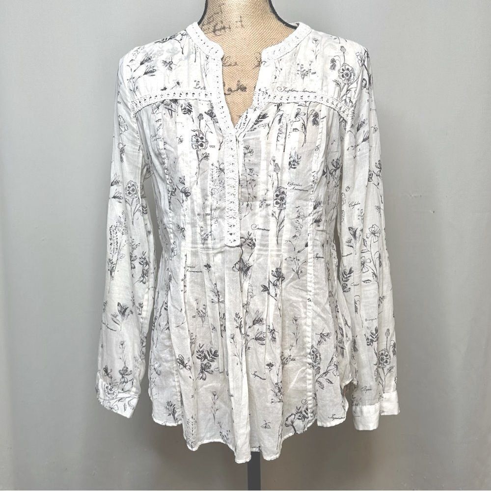 Anthropologie Maeve Abella Pintuck Blouse Size: 4 Cream & Blue